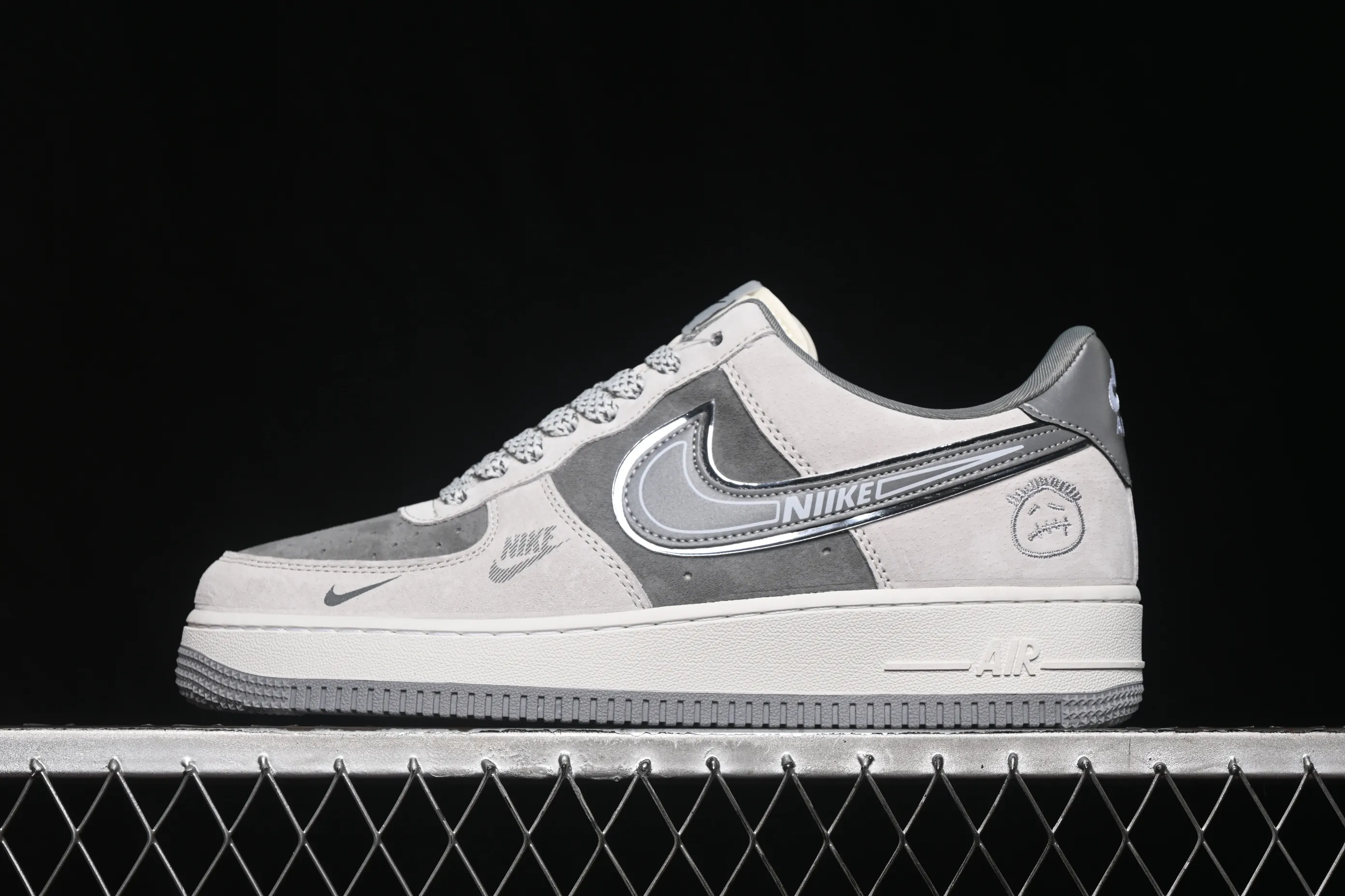 All categories Nk Air Force 1 Air Force series Nk Air Force 1 Low Air Force low-top Nike Air Force 1'07 Low joint model Air Force 1 low-top casual sneakers WY0655-102
